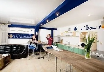 Gar'is Klovska Hostel *